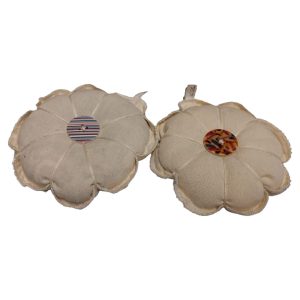 Perne ace de cusut din resturi de materiale